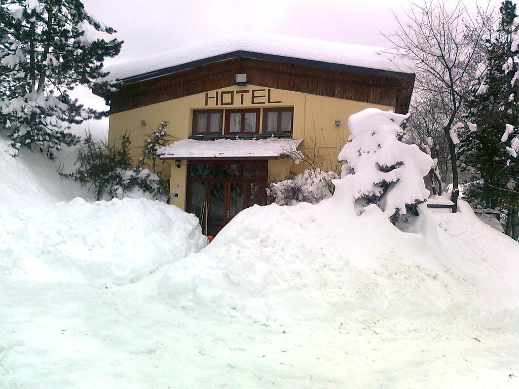 La Panoramica 89 Hotel Pescasseroli Bagian luar foto